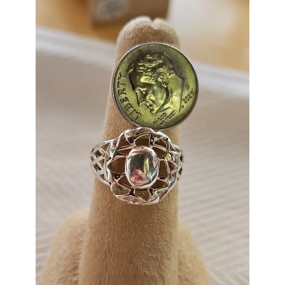 Sterling Silver Filigree Dome Ring Vintage‎ Boho Open Work Ornate Size 7.5